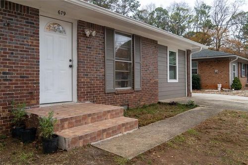 679 Winchester Ln, Norcross, GA, 30071-3053 | Card Image