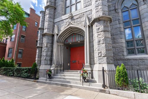 208-45-55 W Broadway, Boston, MA, 02127-1092 | Card Image
