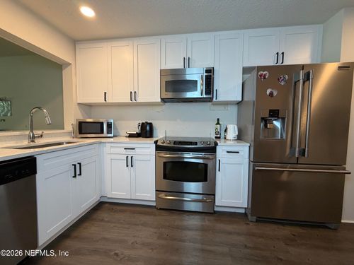 1311-3801 Crown Point Rd, JACKSONVILLE, FL, 32257-7804 | Card Image