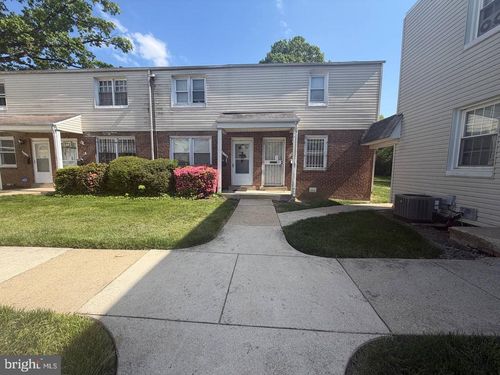 61-2719 Iverson St, TEMPLE HILLS, MD, 20748-1505 | Card Image