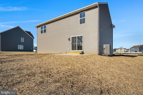 24 American Ave, CARLISLE, PA, 17013-9909 | Card Image