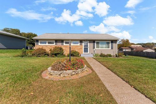 1818 W 38th Place, Davenport, IA, 52806 | Card Image