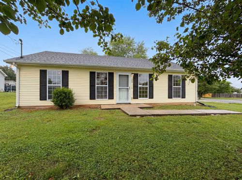 300 Fairway Grn, Shelbyville, TN, 37160-3163 | Card Image
