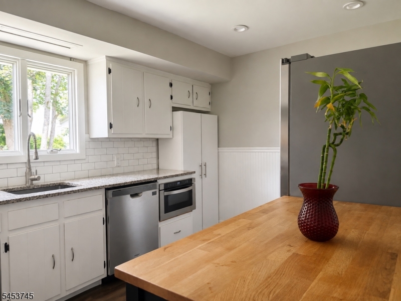Residential Lease in Hillsborough Twp.