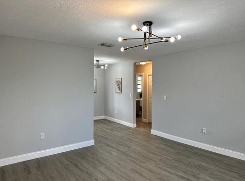 apt-3-110 Se 7th St, Hallandale Beach, FL, 33009-6491 | Card Image