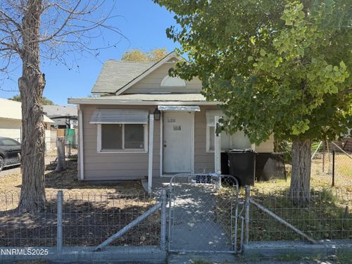 960 Franklin Ave, Lovelock, NV, 89419-8040 | Card Image