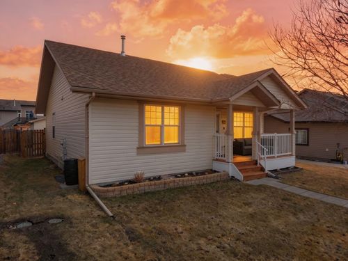 56 Wilkinson Cir, Sylvan Lake, AB, T4S2N8 | Card Image