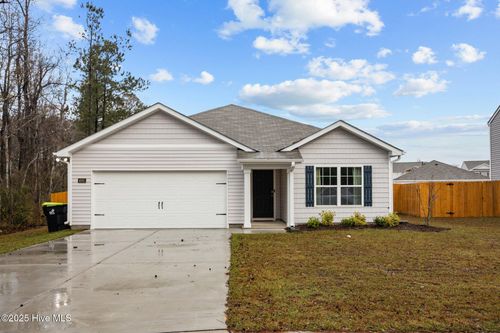4001 Madeline Farm Blvd, New Bern, NC, 28560-4577 | Card Image