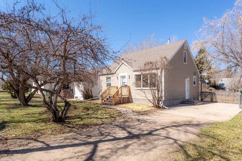5404 50 St, Lloydminster, AB, T9V0M9 | Card Image