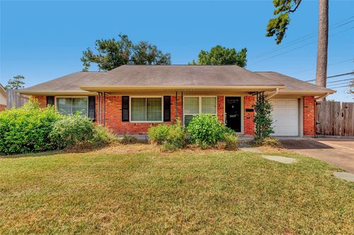 3019 Stally St, Houston, TX, 77092-7910 | Card Image