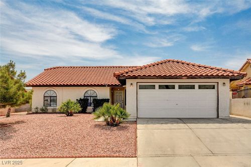 8233 Ducharme Ave, Las Vegas, NV, 89145-4768 | Card Image