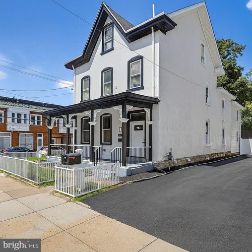 452 Green Ln, PHILADELPHIA, PA, 19128-3307 | Card Image