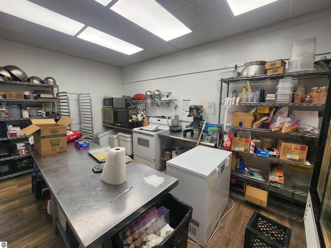 433 Main St, Home with 0 bedrooms, 0 bathrooms and null parking in Frankfort MI | Image 28
