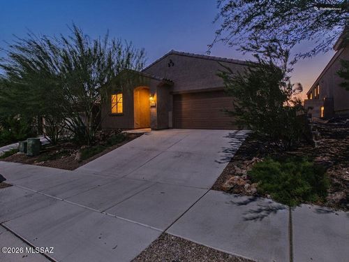 14043 E Golden Oaks Rd, Vail, AZ, 85641-4509 | Card Image