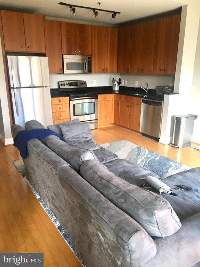 UNIT-334 - 520 John Carlyle St, Condo with 1 bedrooms, 1 bathrooms and null parking in ALEXANDRIA VA | Image 4