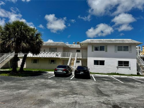 apt-d105-7430 Sw 82nd St, Miami, FL, 33143-7321 | Card Image