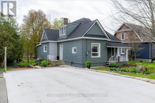 15 Van Street, Tillsonburg, ON, N4G2M7 | Card Image