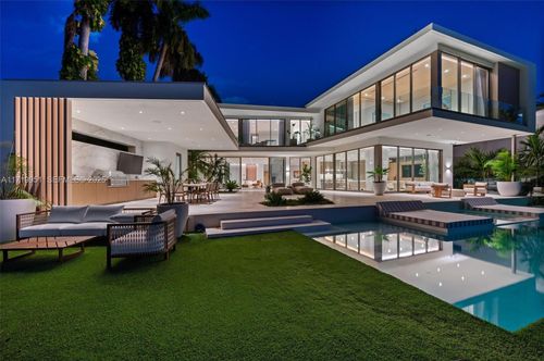 424 W Rivo Alto Dr, Miami Beach, FL, 33139-1262 | Card Image