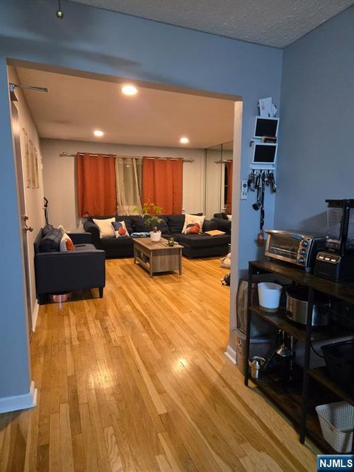 37 Espy Rd, Caldwell, NJ, 07006-4863 | Card Image