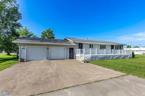 306 Park Dr, Shelly, MN, 56581-9601 | Card Image