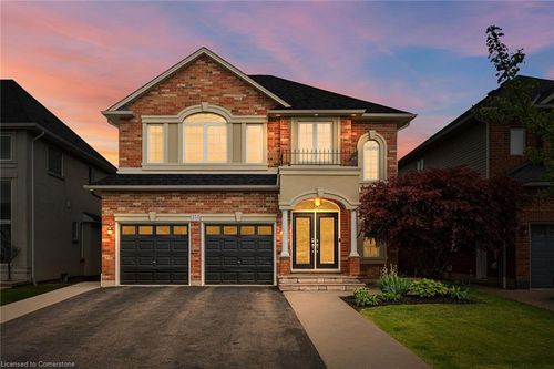 151 Fair St, Ancaster, ON, L9K0A8 | Card Image