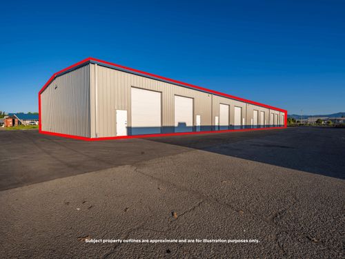 5596 Table Rock Rd, Medford, OR, 97502-3243 | Card Image