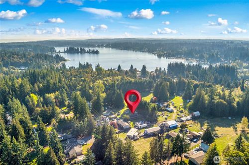 17712 40th Ave Nw, Stanwood, WA, 98292-6055 | Card Image