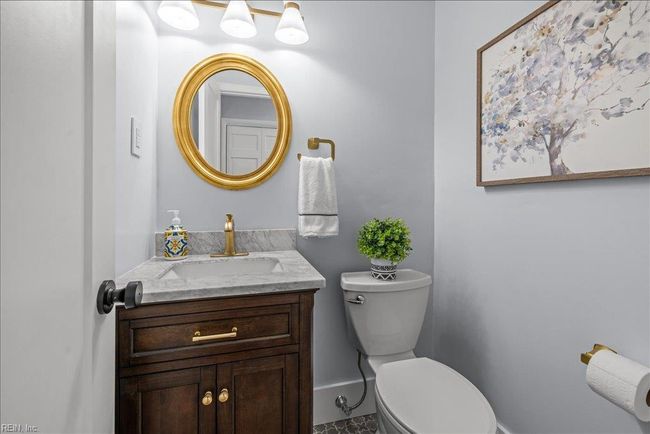 Hall Half Bath | Image 32
