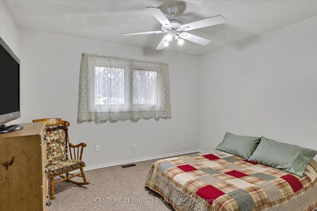 686 Corrigan Cres, House other with 4 bedrooms, 2 bathrooms and 4 parking in Peterborough ON | Image 22