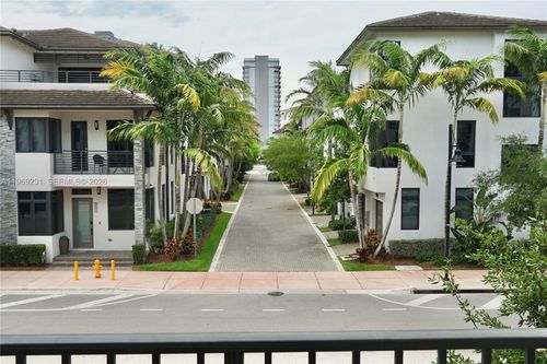 14-4745 Nw 84th Ct, Doral, FL, 33166 | Card Image