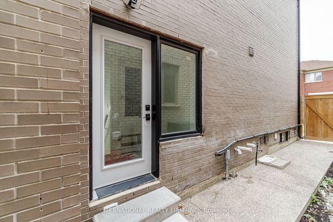 89 Parity Rd, House other with 6 bedrooms, 6 bathrooms and 4 parking in Brampton ON | Image 38