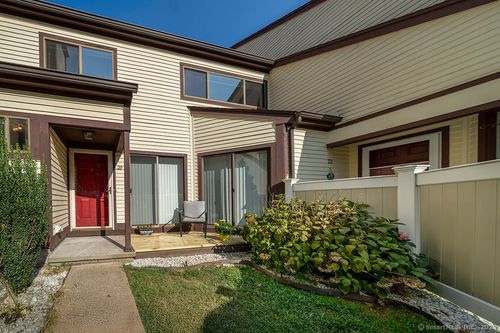 unit-20b-81 Main St, Branford, CT, 06405-3547 | Card Image
