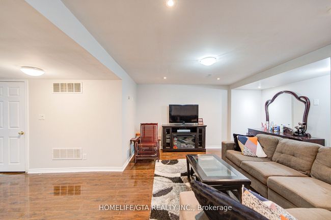 107 Geddington Cres, House other with 5 bedrooms, 5 bathrooms and 2 parking in Markham ON | Image 45