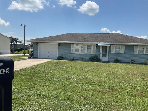 2438 Se 32nd Street, Okeechobee, FL, 34974 | Card Image