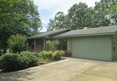 5250 Mini Farm Rd, Meridian, MS, 39301-8638 | Card Image