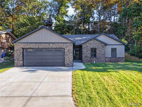 11063 Village Drive W, Foristell, MO, 63348 | Card Image