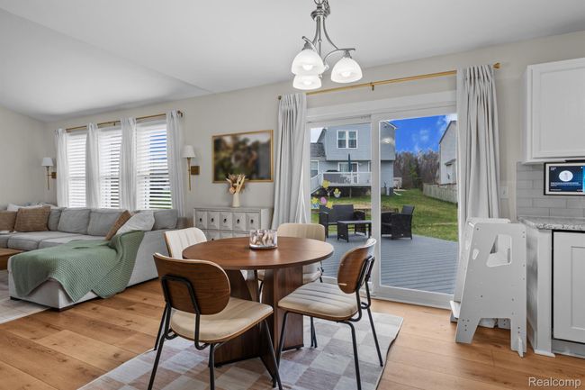 6480 Crestview Dr, House other with 3 bedrooms, 3 bathrooms and null parking in Holly MI | Image 9
