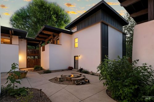 1106 Larch St, Sandpoint, ID, 83864-1906 | Card Image