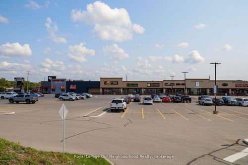 232-233-1135 Lansdowne St W, Peterborough, ON, K9J7M2 | Card Image