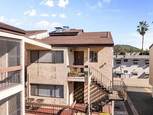 unit-23-320 Mchenry Rd, Glendale, CA, 91206-3895 | Card Image