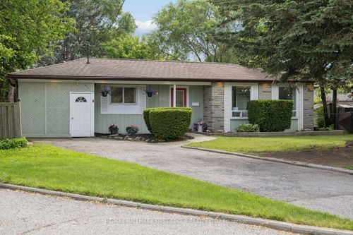 861 Boxworth Pl, Pickering, ON, L1W2K9 | Card Image