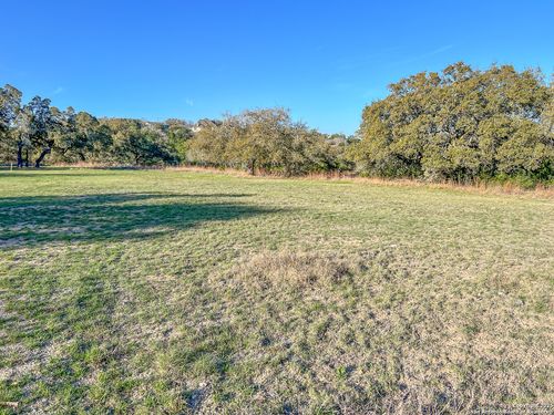 6005 Cornwall Dr, Spring Branch, TX, 78070-7222 | Card Image