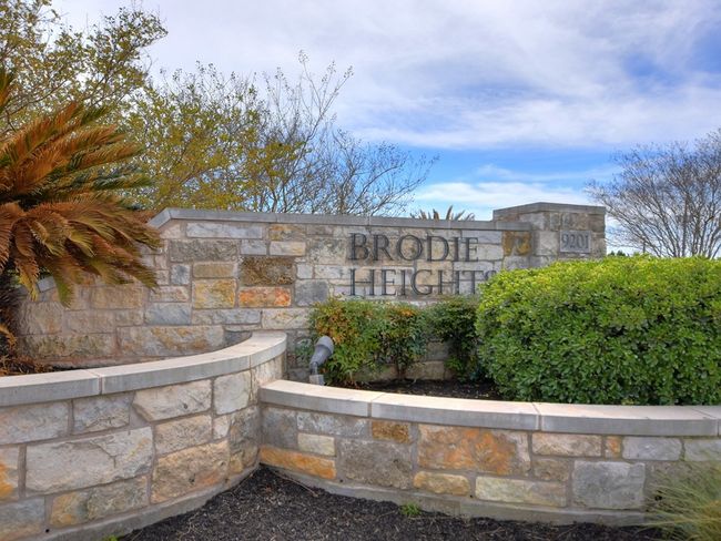 View of community / neighborhood sign | Image 26