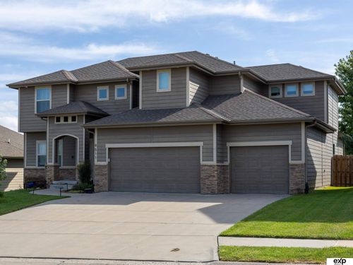 9511 S 172nd St, Omaha, NE, 68136-4205 | Card Image
