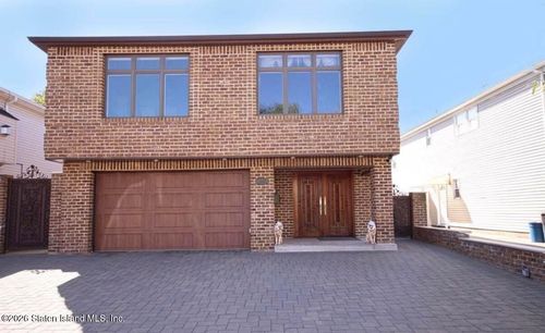 108 Forest St, Staten Island, NY, 10314-3828 | Card Image