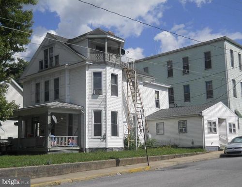 200 E Orange St, SHIPPENSBURG, PA, 17257-2006 | Card Image