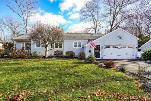 71 Bruce Rd, Manchester, NH, 03104-3921 | Card Image