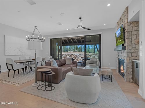 42-1717 E E. Bent Tree Circle, Flagstaff, AZ, 86005 | Card Image