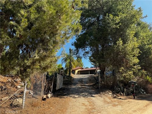 28438 Cepin Dr, Valley Center, CA, 92082-6401 | Card Image