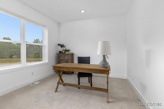 5899 Valley Point Dr Se, House other with 4 bedrooms, 3 bathrooms and null parking in Caledonia MI | Image 12
